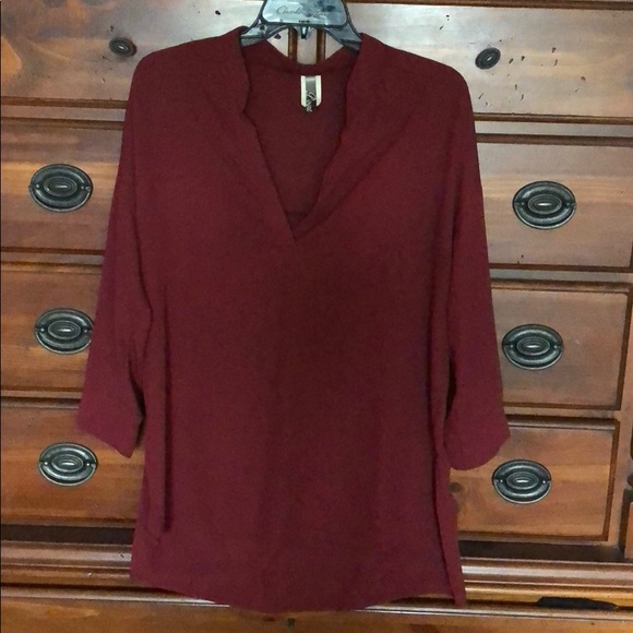 Burgundy Top - Picture 1 of 2